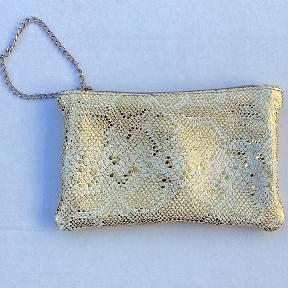 Clutches/Wristlets